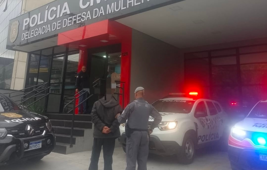 Mulher e filhos são salvos após momentos de terror durante surto de agressor em Franco da Rocha