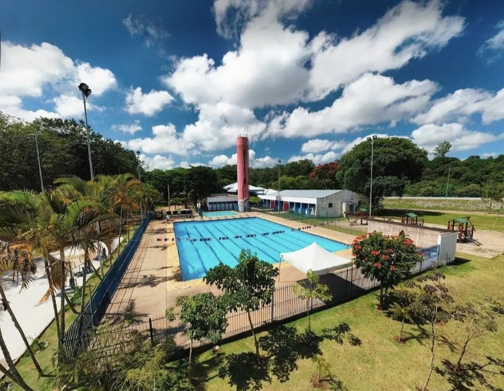 Foto da área da piscina no Parque Municipal Benedito Bueno de Morais em Franco da Rocha