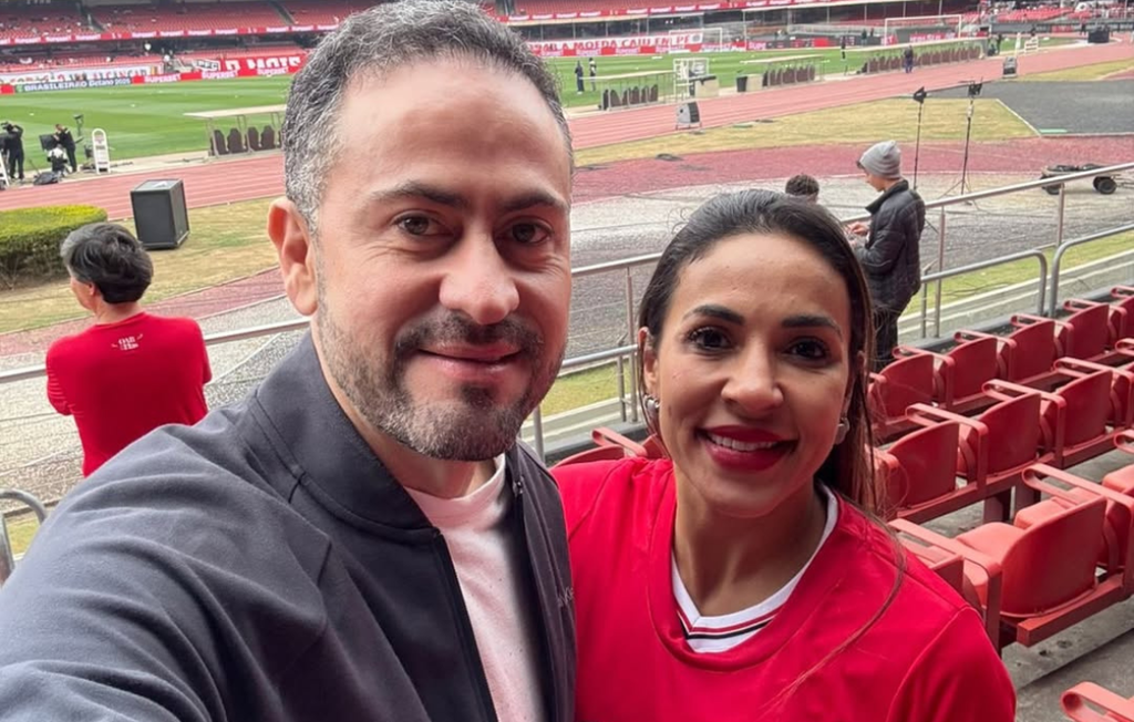 Kiko Celeguim e Talita Greco na arquibancada do estádio do Murumbi