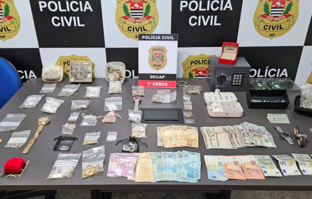 Operação contra a ‘gangue da correntinha’ cumpre mandados em Francisco Morato