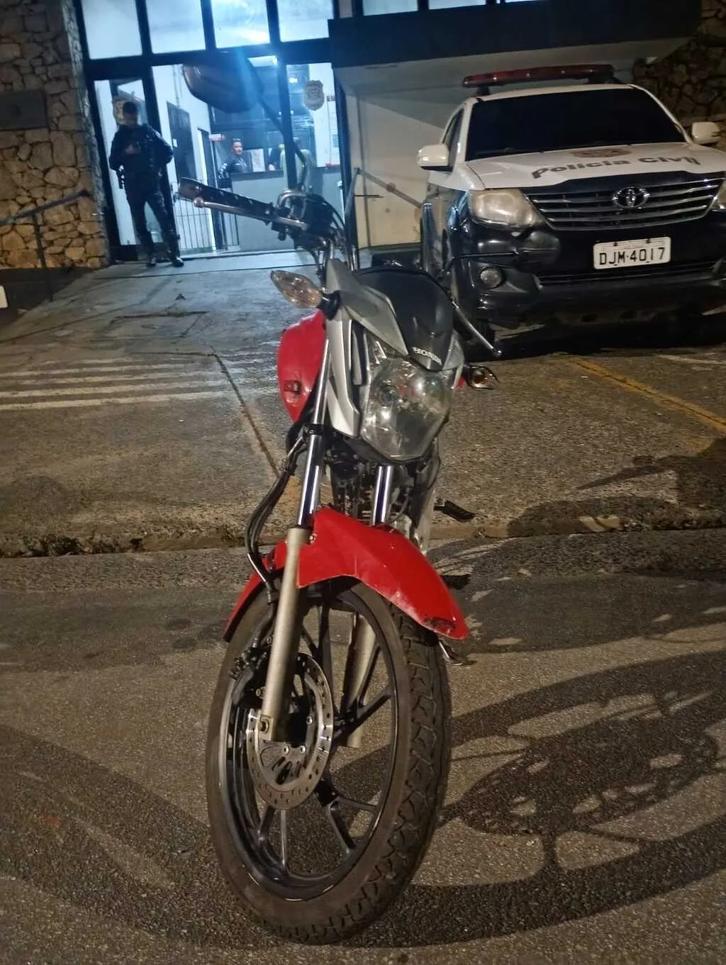 Motocicleta roubada em Franco da Rocha